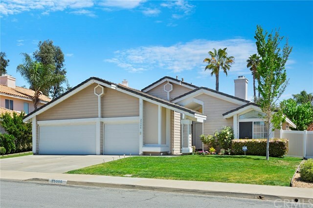 Property Photo:  25506 Blackthorne Drive  CA 92563 