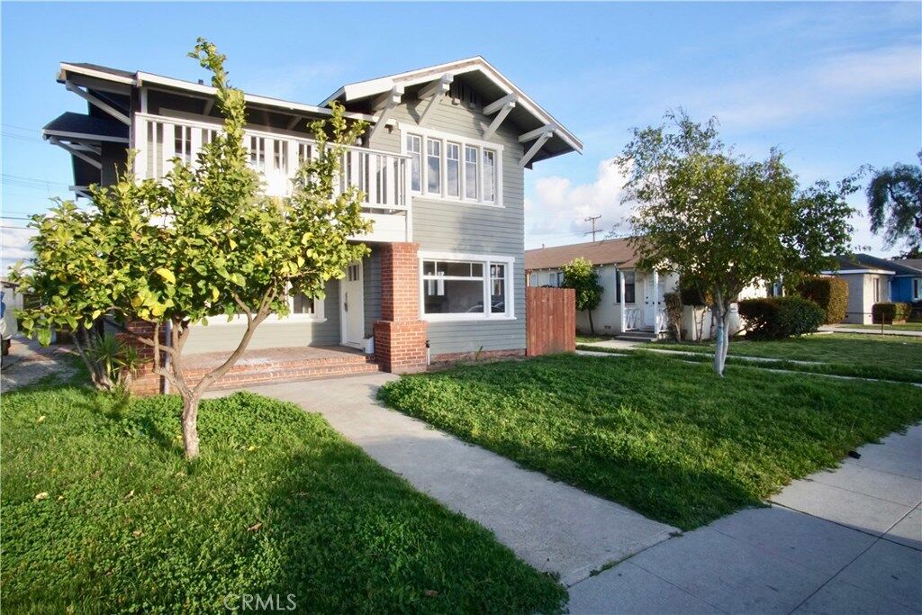 Property Photo:  1734 Cabrillo Avenue  CA 90501 