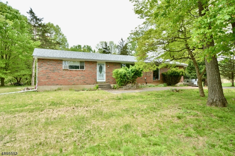 Property Photo:  21 Gulick Rd  NJ 08551 