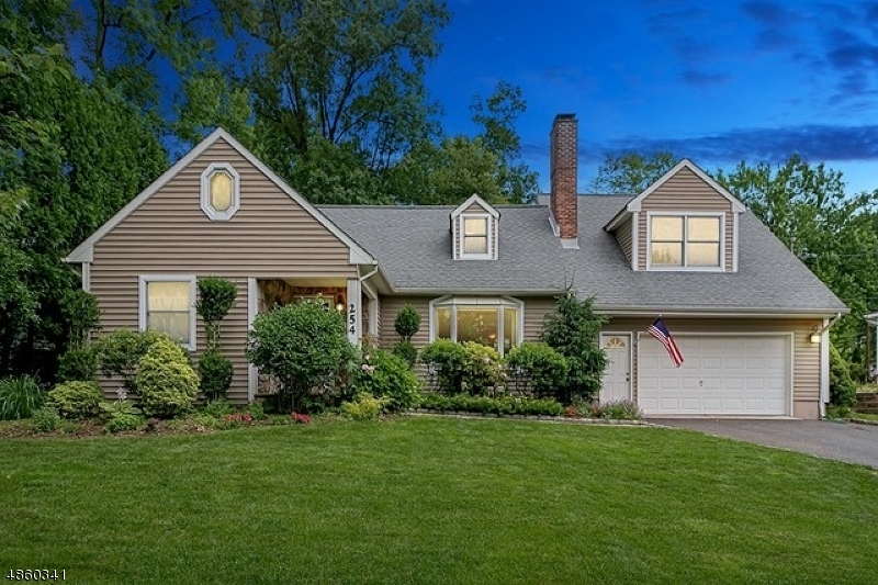 Property Photo: 254 Hickory Ln NJ 07092