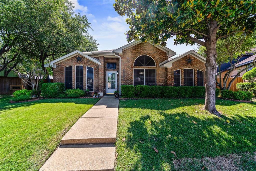 Property Photo:  1606 Foxwood Drive  TX 75089 