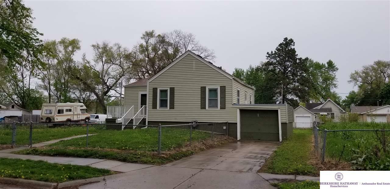 Property Photo:  1490 Ogden  NE 68110 