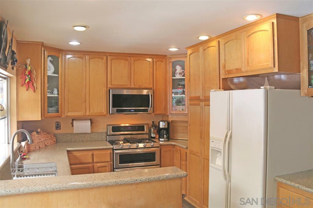 Property Photo:  10053 Cedar Springs Dr  CA 92071 