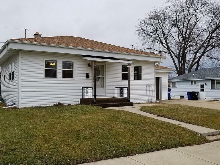 Property Photo:  2608 Maple Grove Ave  WI 53404 