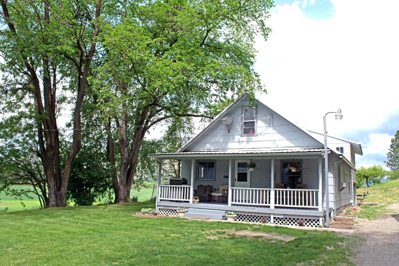 Property Photo:  298 Williams Lake Rd  WA 99114 