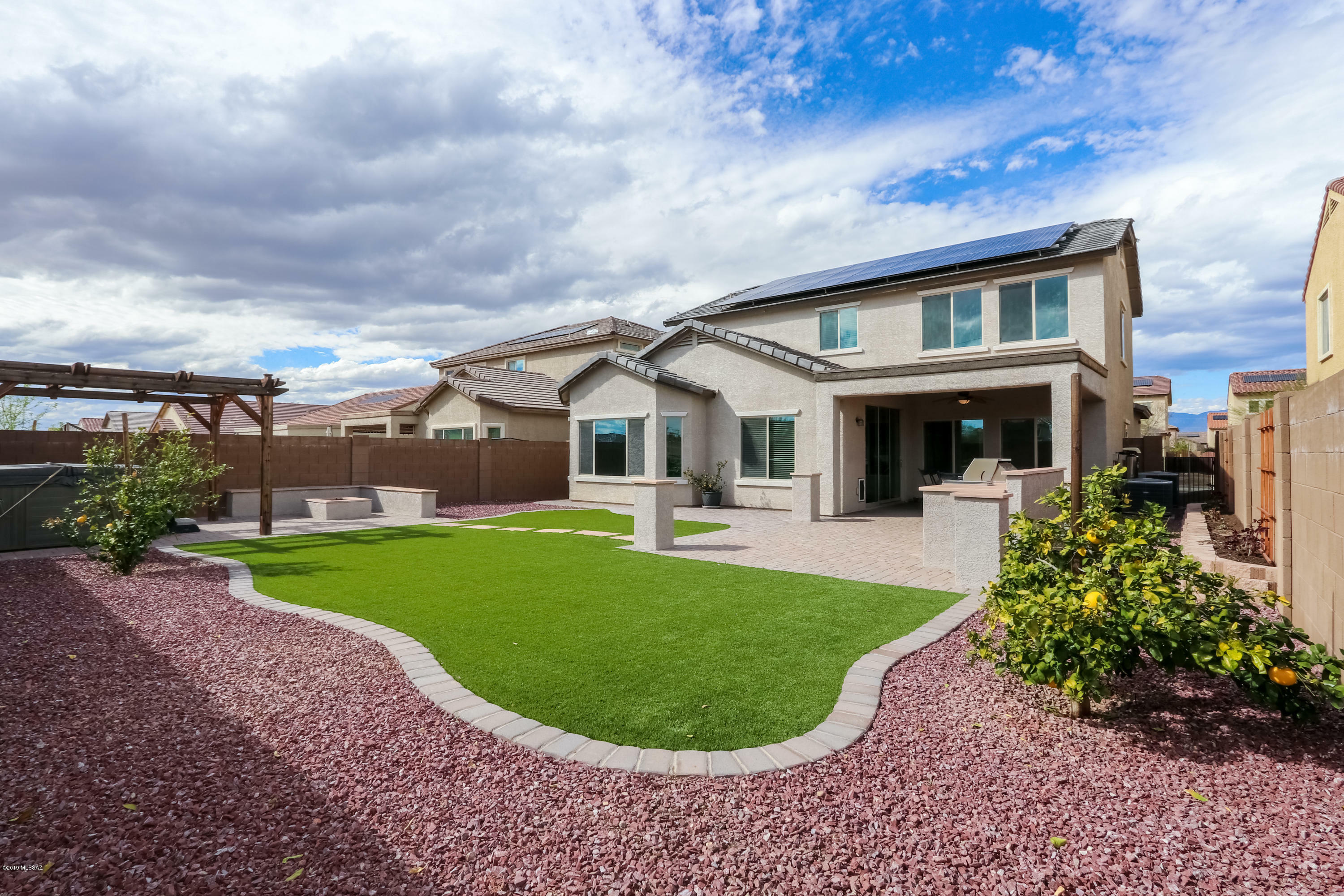 Property Photo:  11016 E White Sage Drive  AZ 85747 