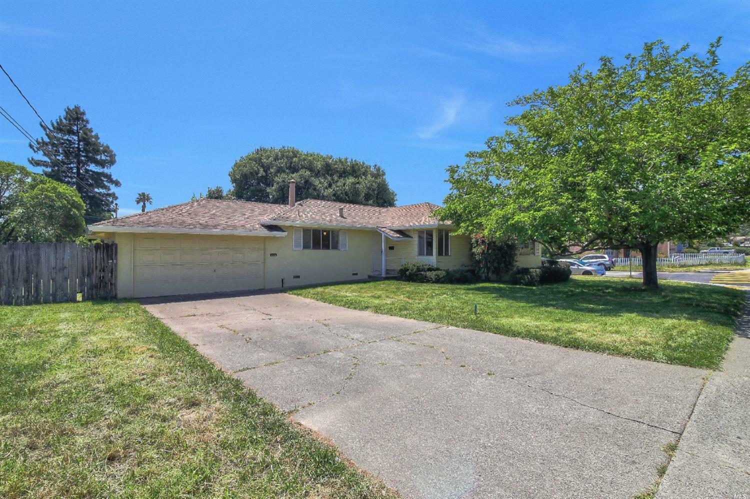 Property Photo:  475 Arthur Street  CA 94947 