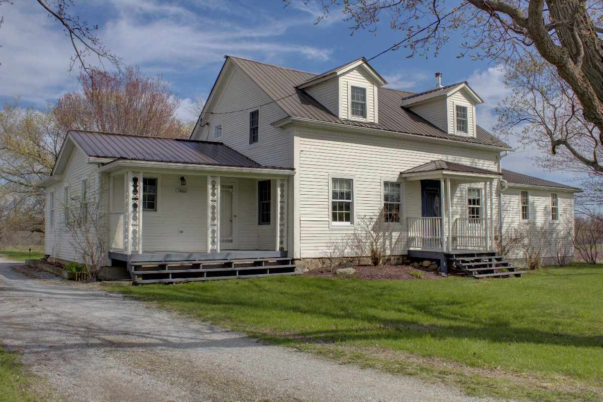 Property Photo: 2510 Lakeview Drive VT 05474