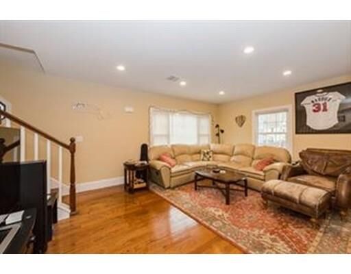 Property Photo:  20 Plainfield St 20  MA 02130 