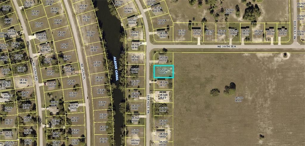 Property Photo: 3805 NE 17th Avenue FL 33909