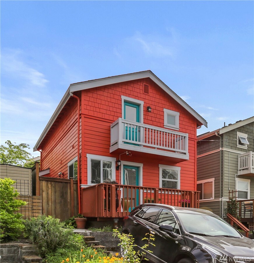Property Photo: 1123 24th Ave S WA 98144