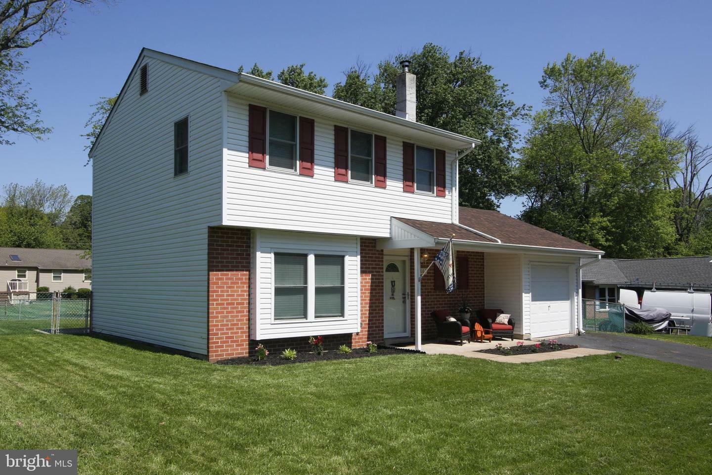 Property Photo:  1862 Sheri Road  PA 19020 