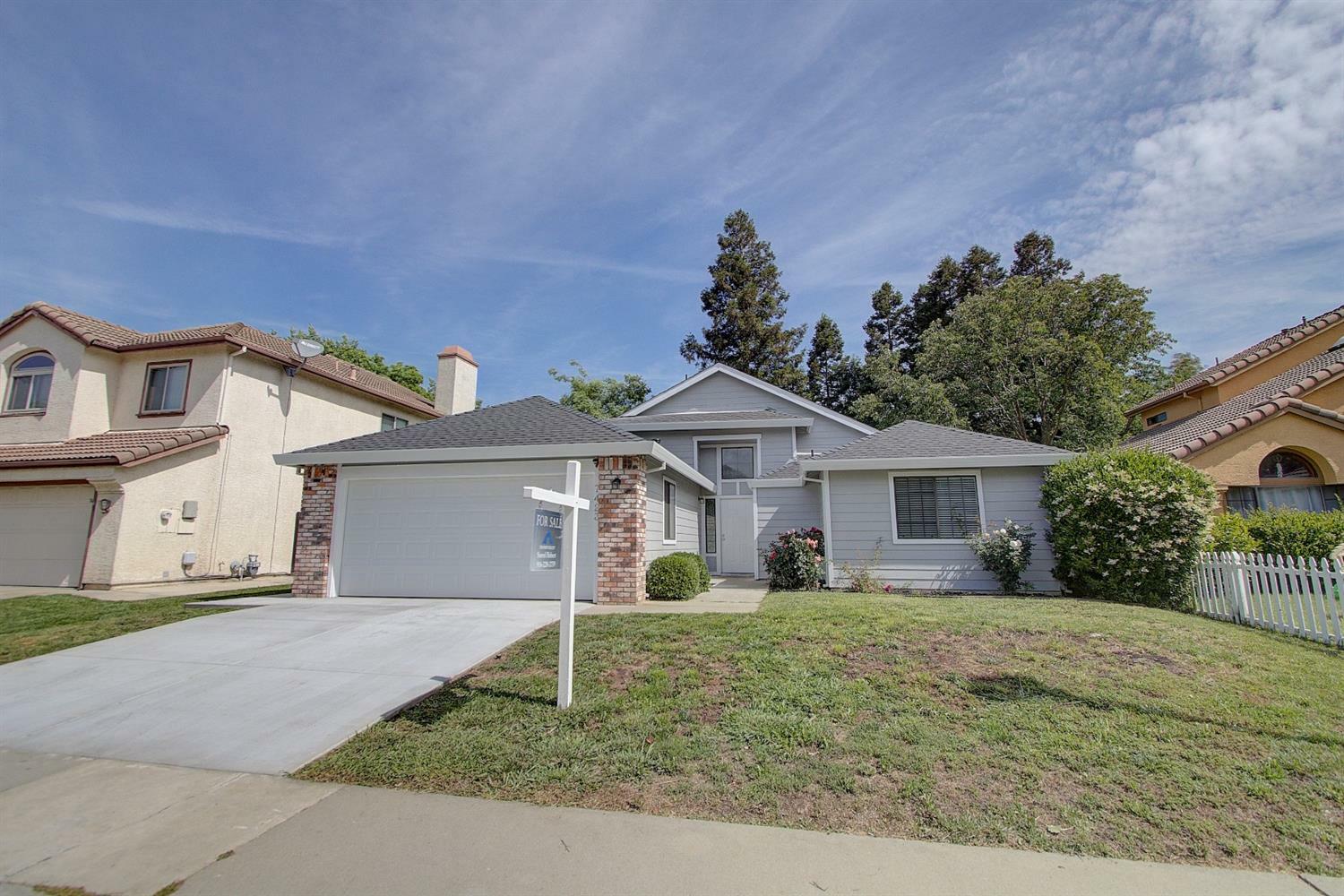 Property Photo:  7423 Brandamore Court  CA 95758 