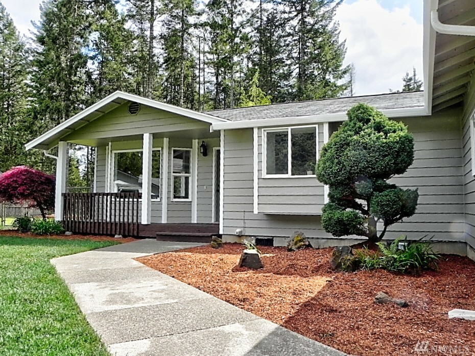 Property Photo:  447 E Mikkelsen Rd  WA 98584 