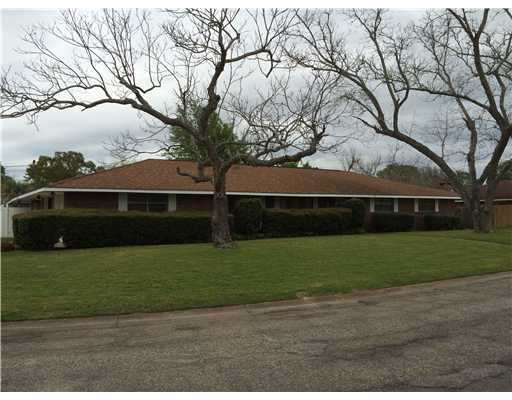Property Photo:  29 Pecan Drive  MS 39560 