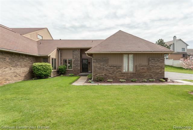 Property Photo:  6614 Westbrooke Court 25  MI 48322 