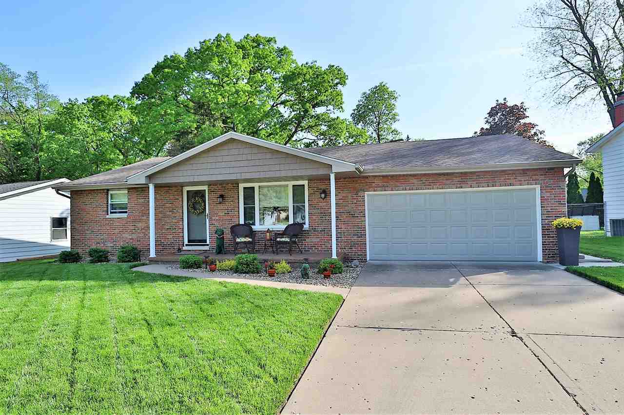 Property Photo:  12149 N Whispering Woods  IL 61525 