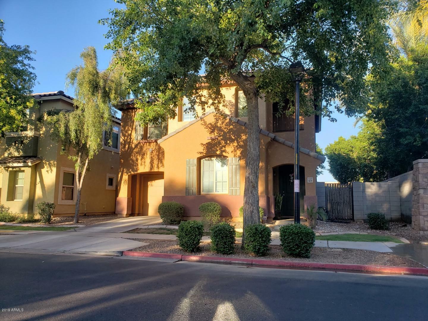 Property Photo: 1721 N 77th Drive AZ 85035