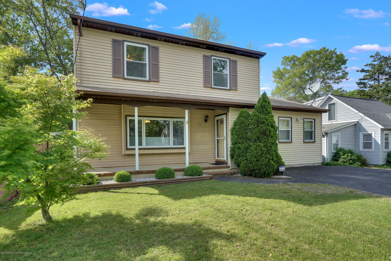 Property Photo:  11 Mayfair Court  NJ 08723 