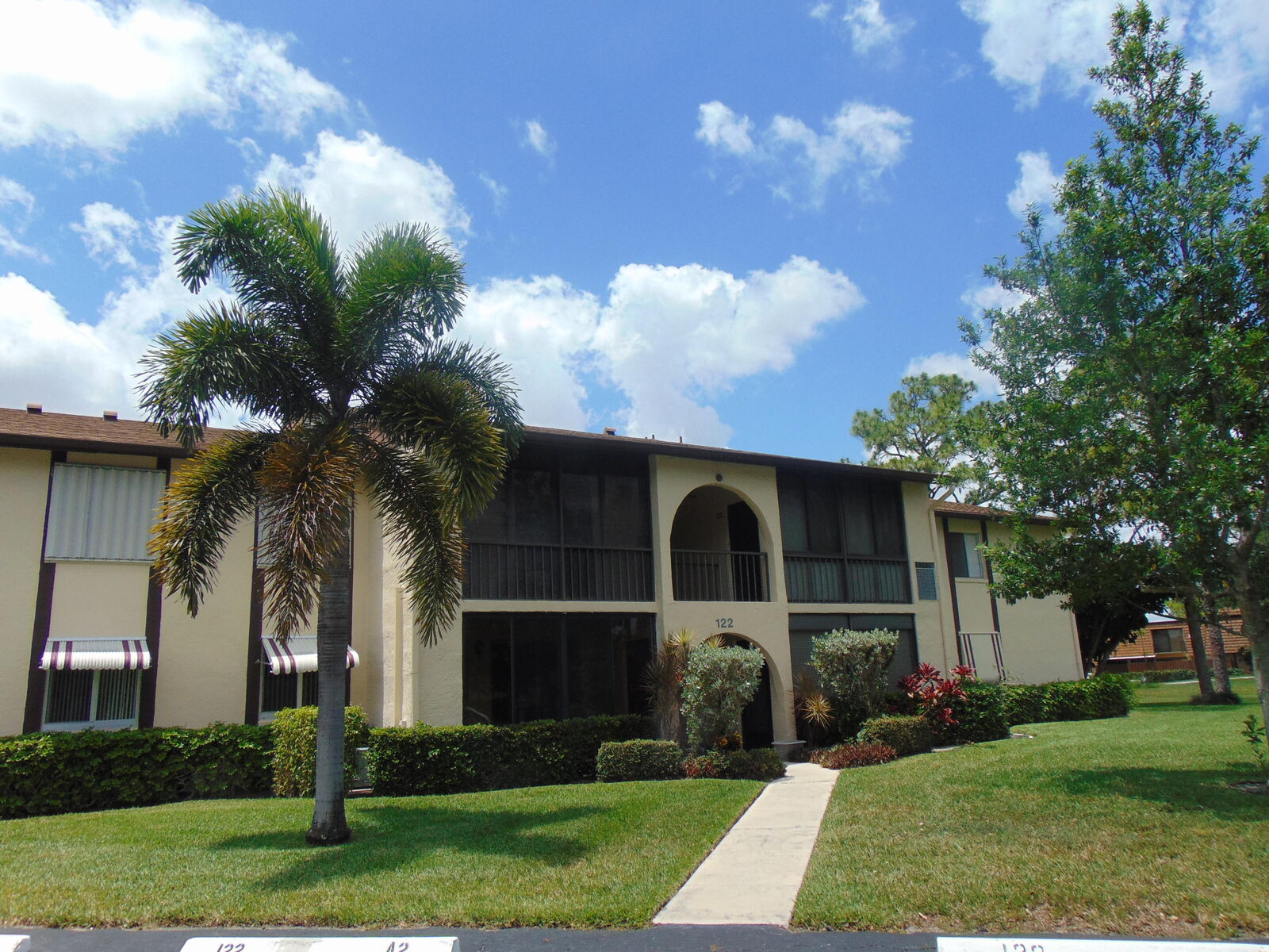 Property Photo:  122 Lake Pine Circle A-1  FL 33463 
