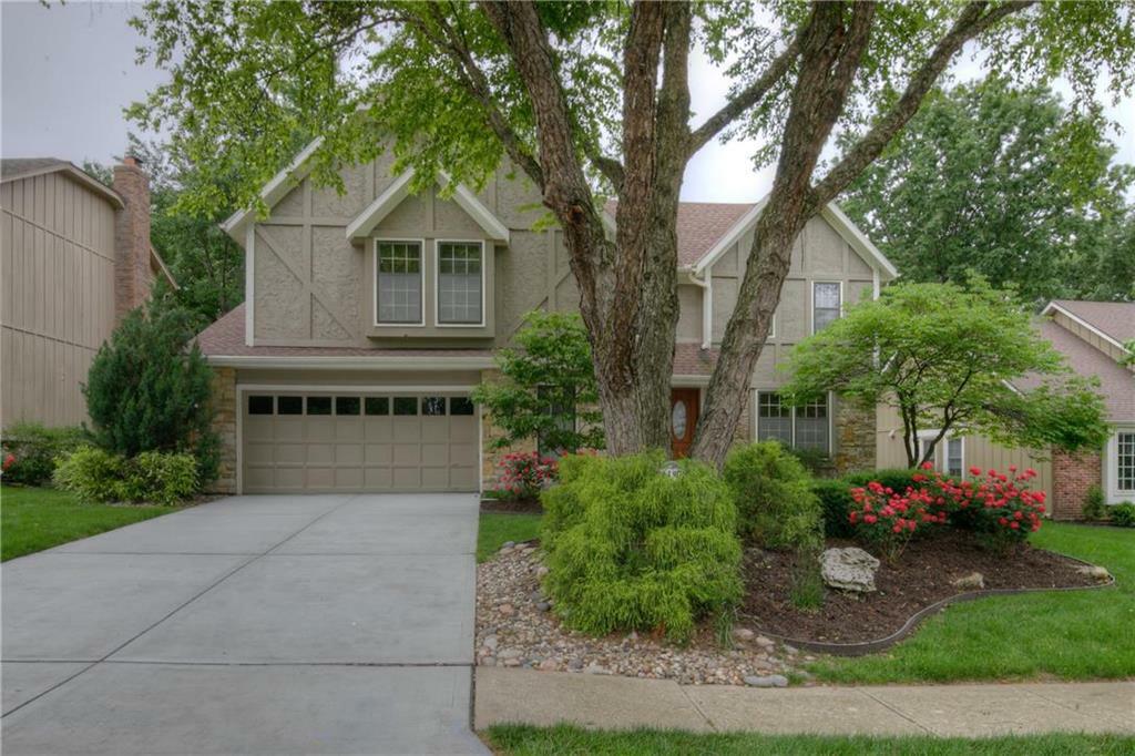 Property Photo: 11450 Grant Drive KS 66210