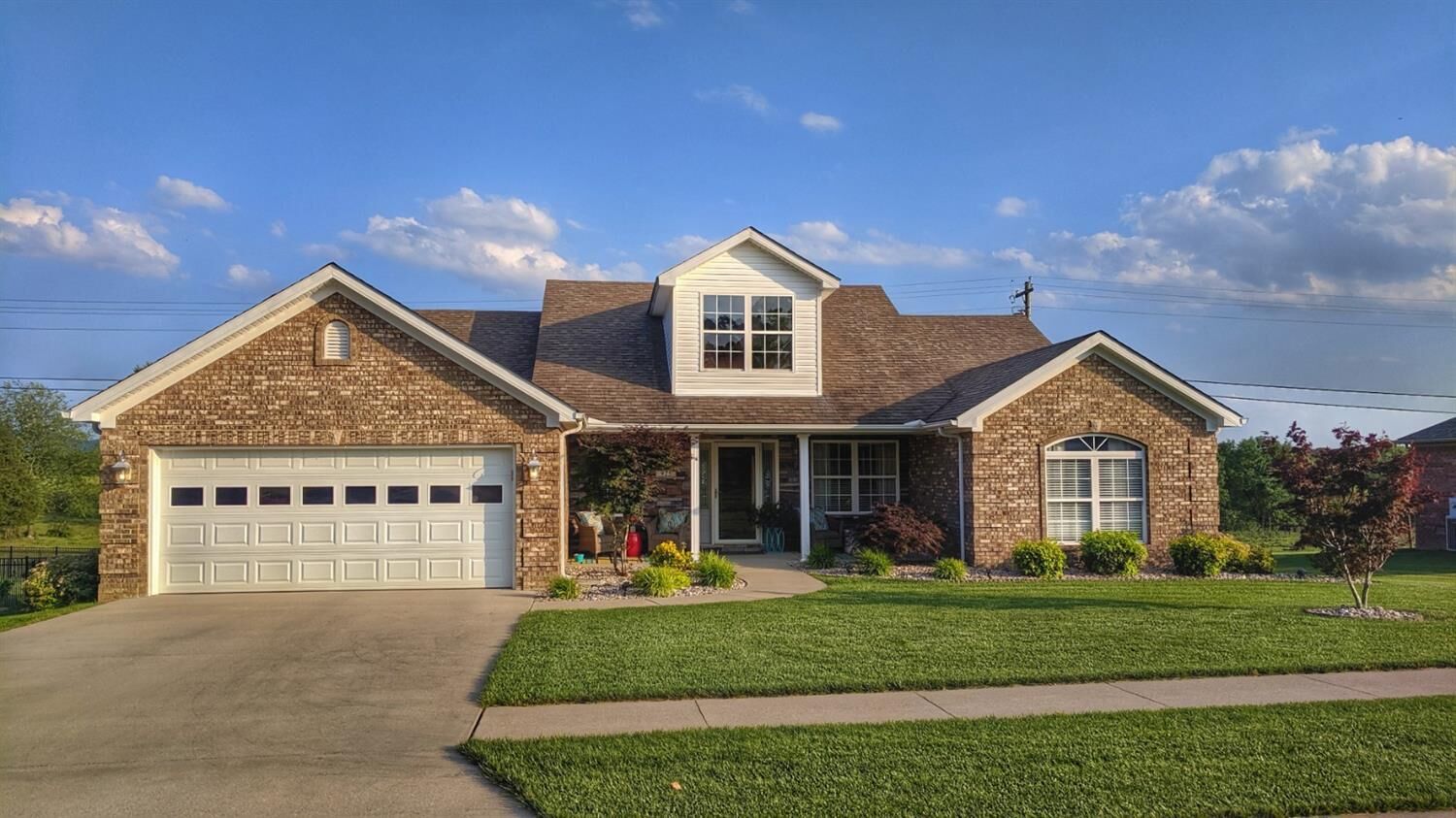 Property Photo: 925 Cabernet Drive KY 40403