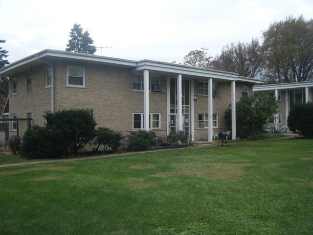 Property Photo: 316 North Princeton Avenue IL 60181