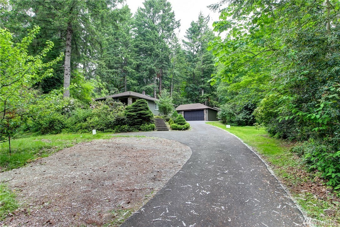 Property Photo:  19322 NE 156th Ave  WA 98072 