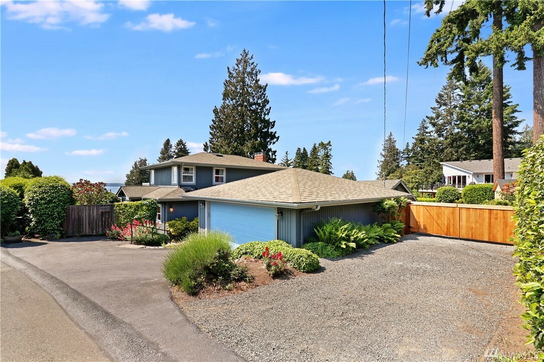 Property Photo:  18824 Olympic View Dr  WA 98020 