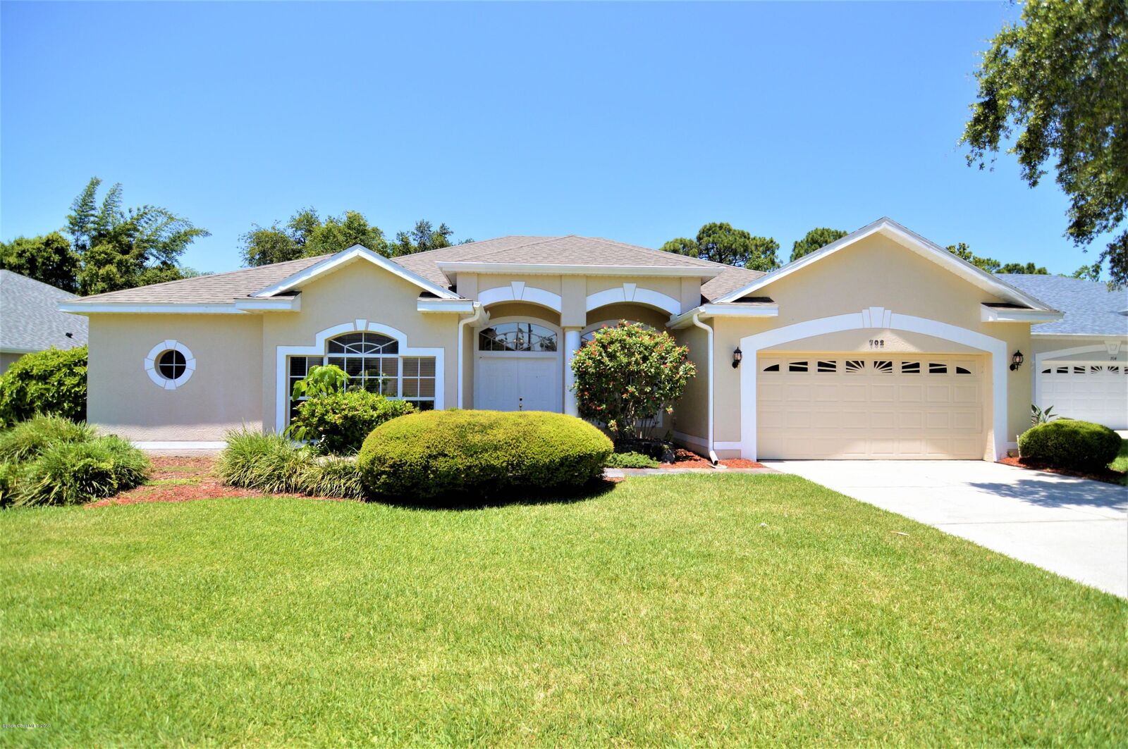 Property Photo:  702 Danesbrook Way  FL 32940 