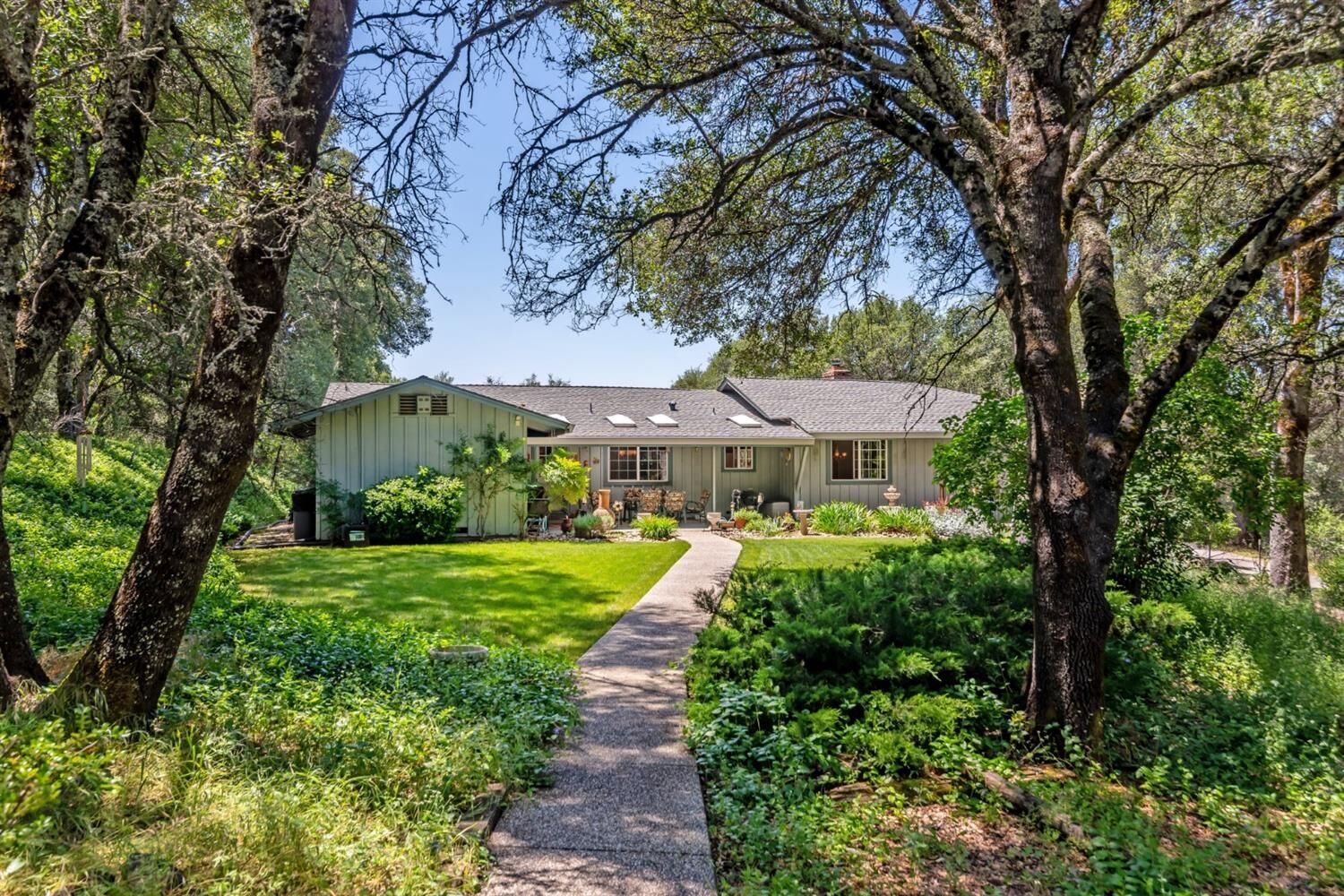 Property Photo: 13965 Dry Creek Road CA 95602