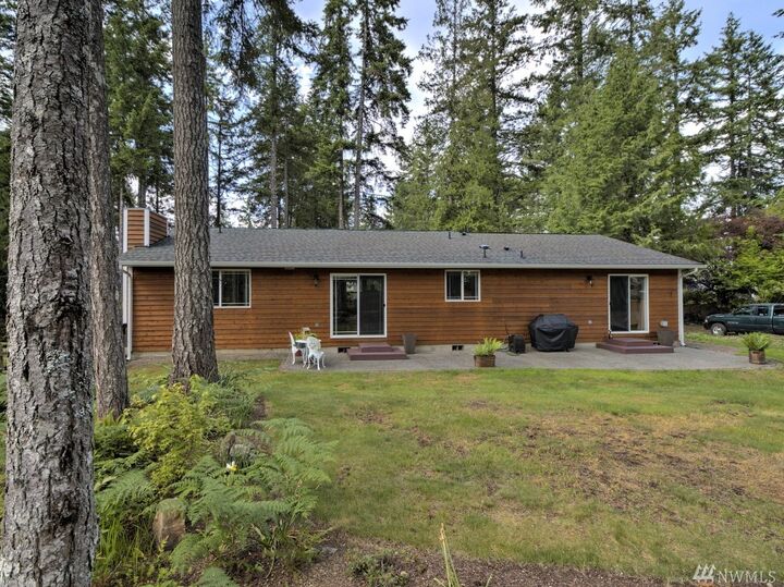 Property Photo:  381 E Lakeland Dr  WA 98524 
