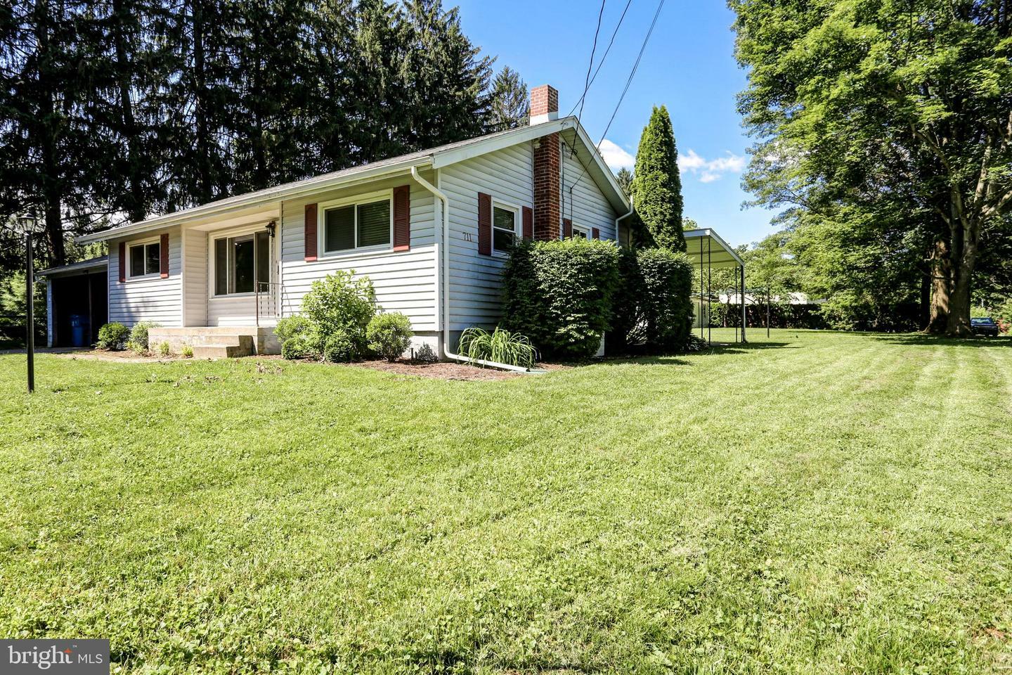 Property Photo:  711 Grantham Road  PA 17055 