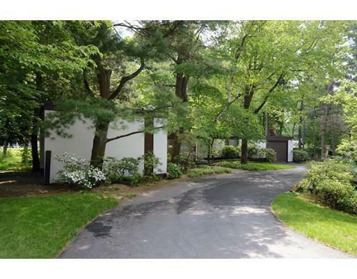 Property Photo: 28 Aylesbury Rd MA 01609