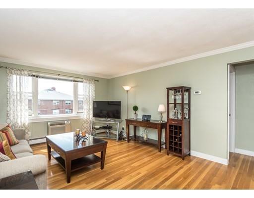 Property Photo:  41 Warren St 2-3  MA 02453 