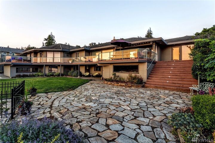 Property Photo: 1502 Northshore Dr WA 98226