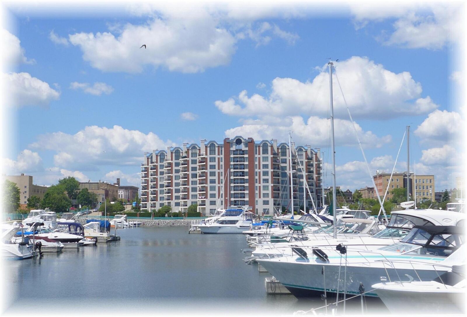 Property Photo: 333 Lake Ave 508 WI 53403