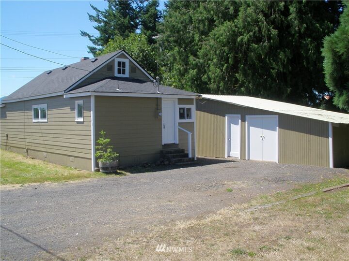 Property Photo:  895 Columbia Street  WA 98612 