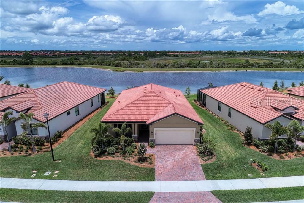Property Photo: 10466 Medjool Drive FL 34293