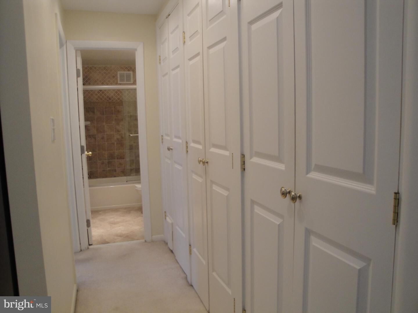 Property Photo:  600 Roosevelt Boulevard 305  VA 22044 