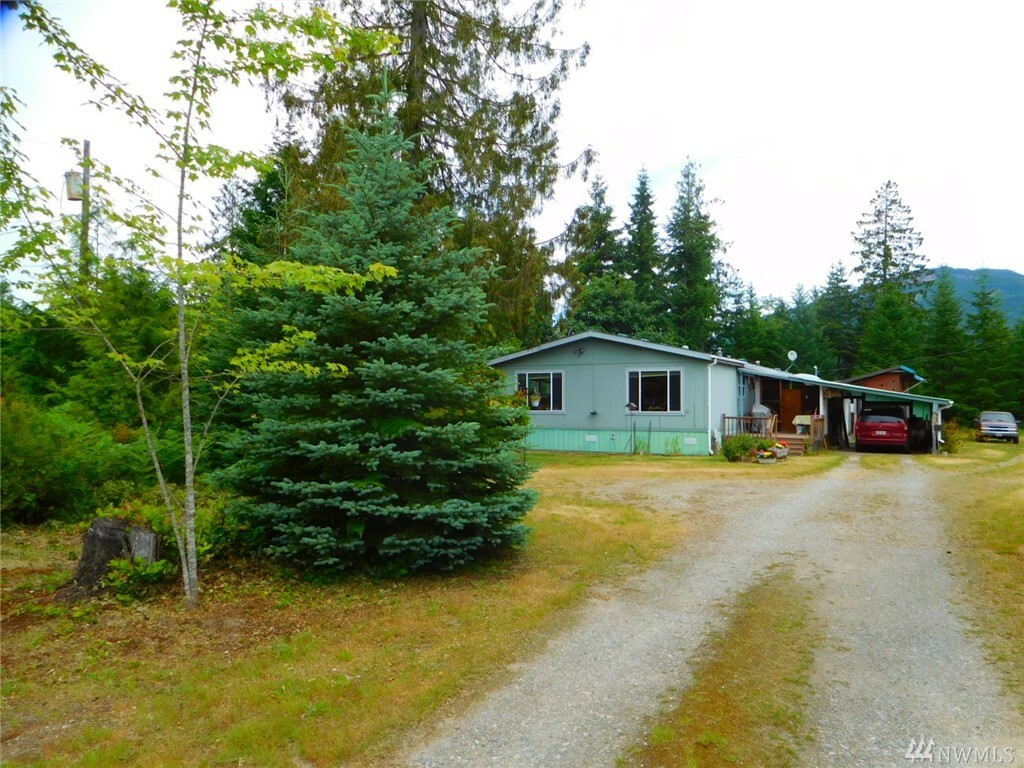 Property Photo:  1262 Seeman St  WA 98241 