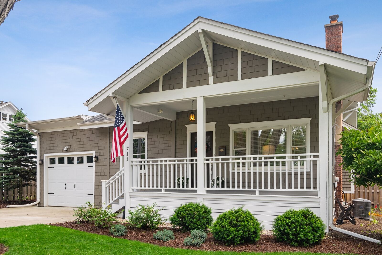 Property Photo: 711 Warrenville Road IL 60189