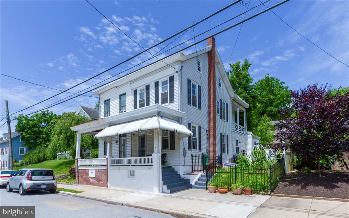 Property Photo: 46 E Main Street PA 19501