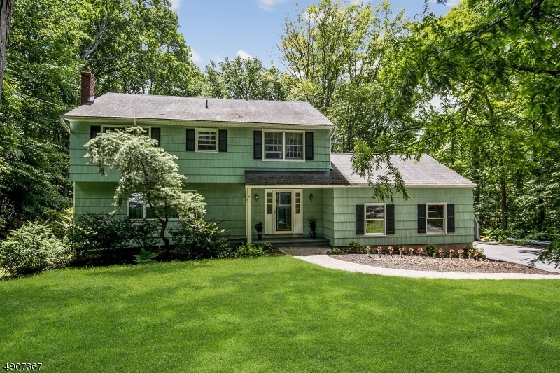 Property Photo: 5 Sunderland Rd NJ 07834