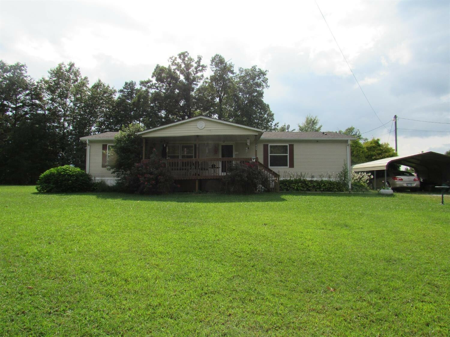 Property Photo:  114 Sandy Hills Lane  KY 40701 