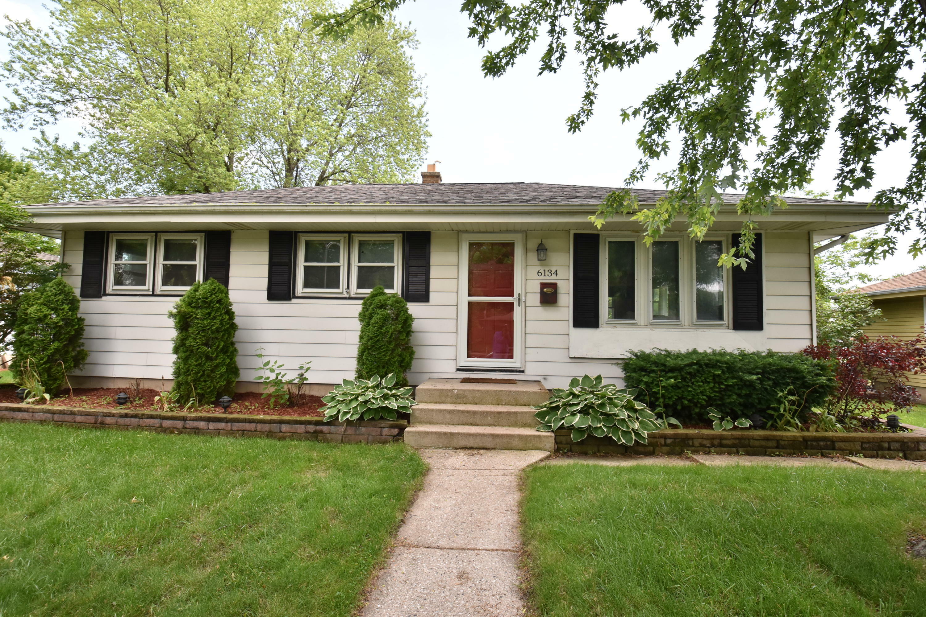 Property Photo:  6134 S 20th St  WI 53221 