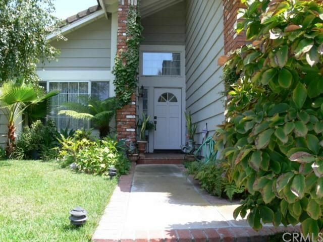 Property Photo:  7 Mosby  CA 92620 