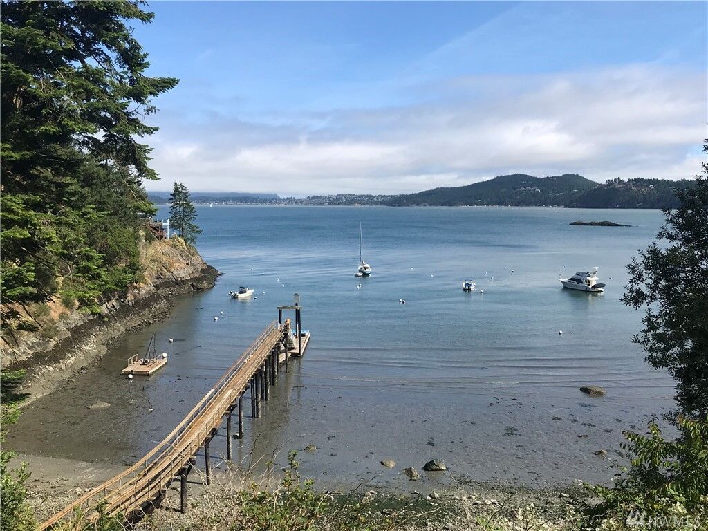 Property Photo: 3297 Biz Point Rd WA 98221
