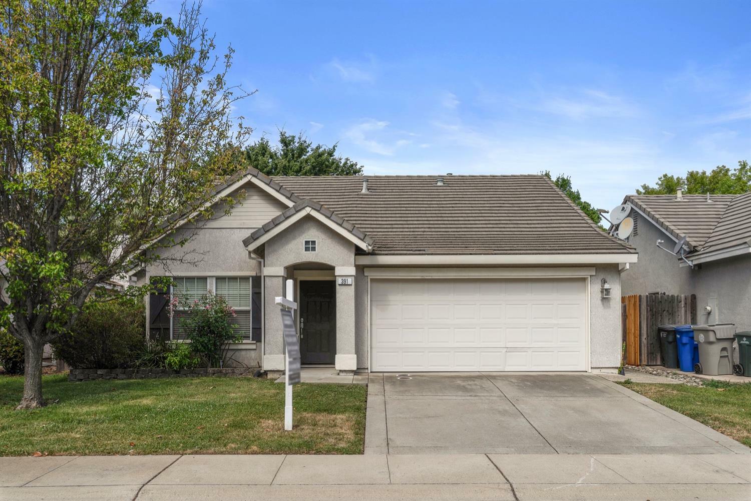 Property Photo:  391 Groth Circle  CA 95834 