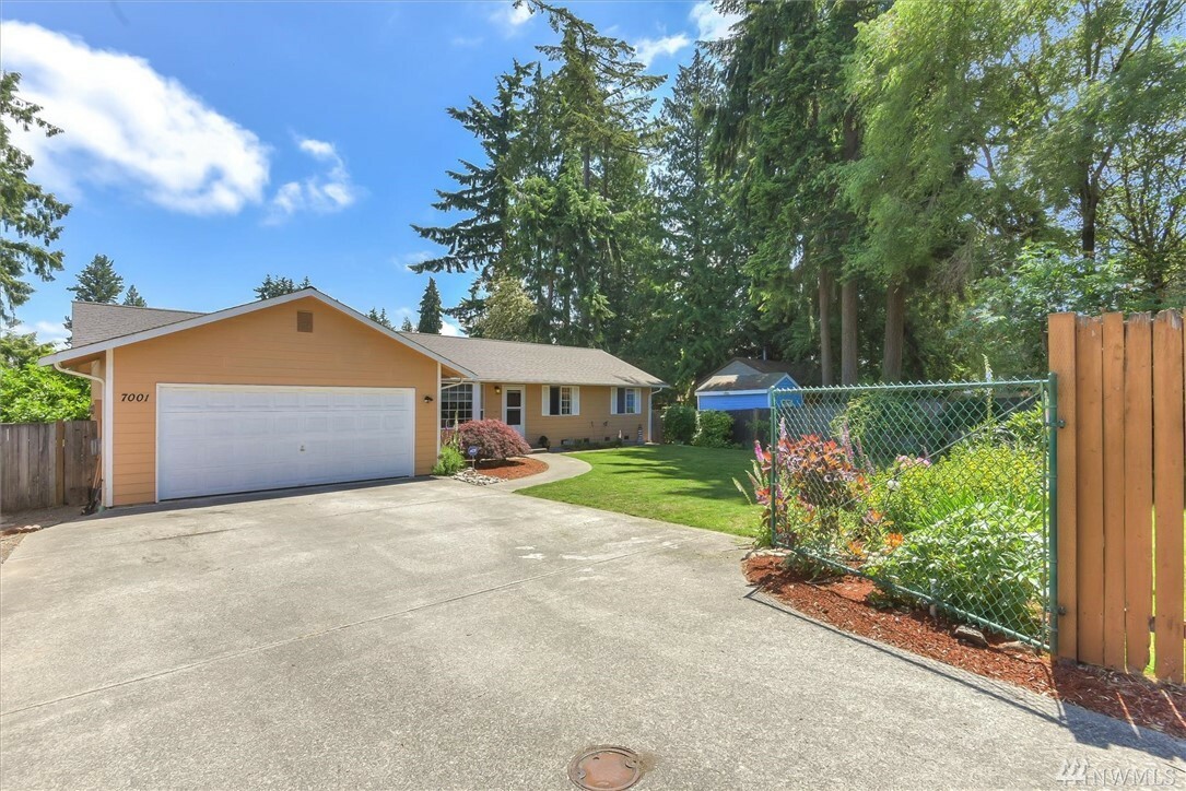 Property Photo:  7001 Highland Dr  WA 98203 